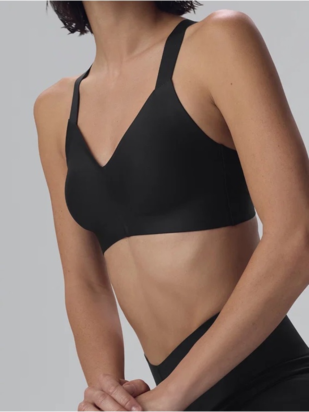 ALO Yoga Black Crossback Sports Bra with Wide Band